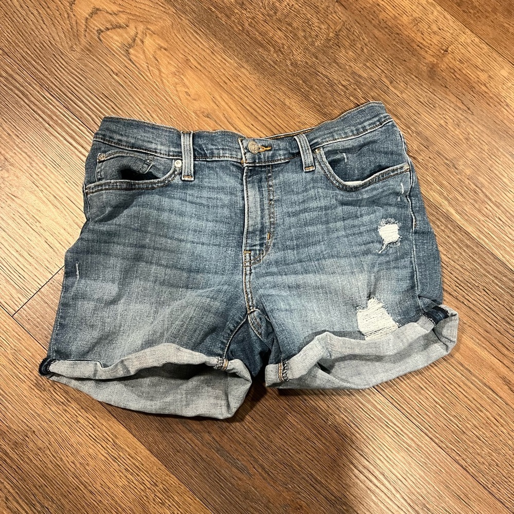 Levi’s Mid-Length Short Size 29
